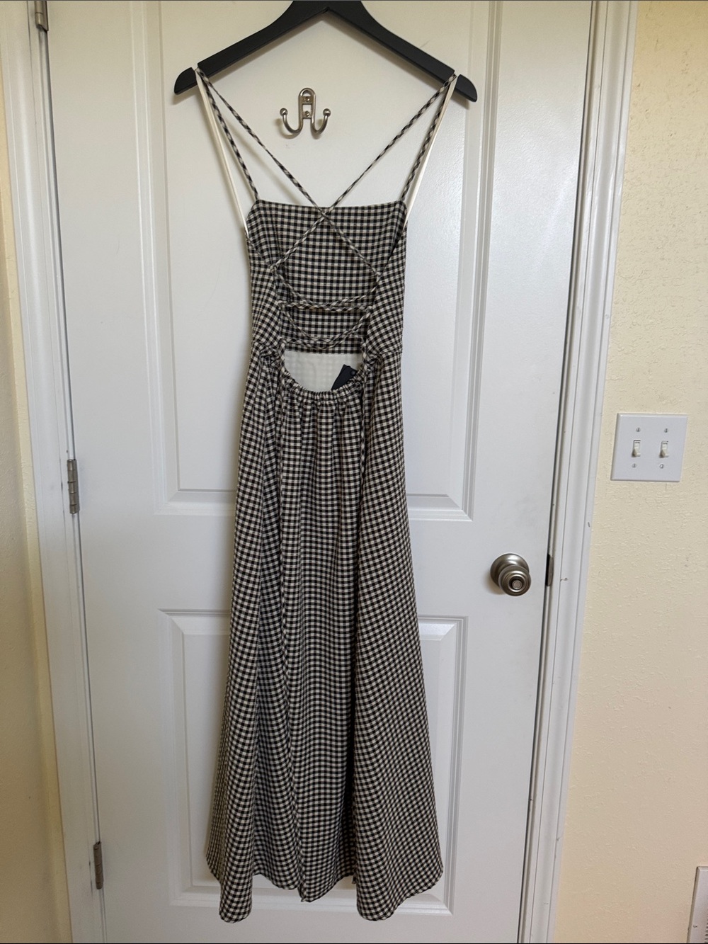 Gianni Bini Black & White Gingham Strappy Back Maxi Dress - Picture 6 of 12